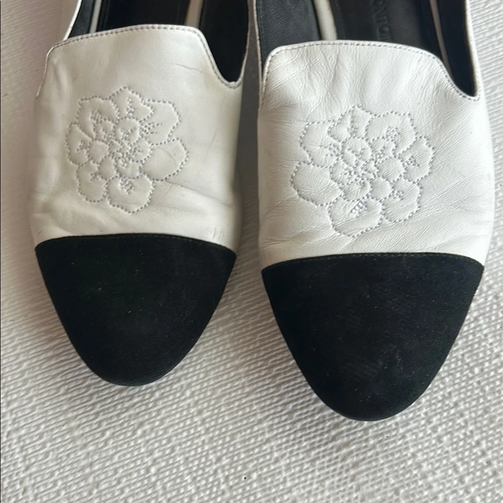 Anne Fontaine Black and‎ White Floral Loafers - Picture 4 of 11